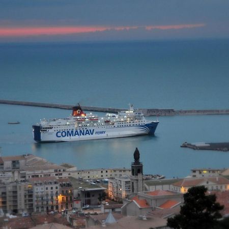 "Luigi" BALCON SUR LA MER et le Port de Sète Esterno foto