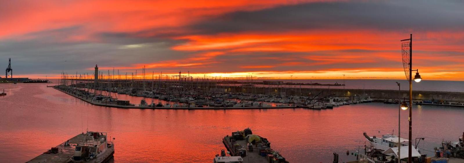 "Luigi" BALCON SUR LA MER et le Port de Sète Esterno foto